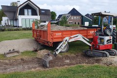 aanleg-looppad-graafmachine